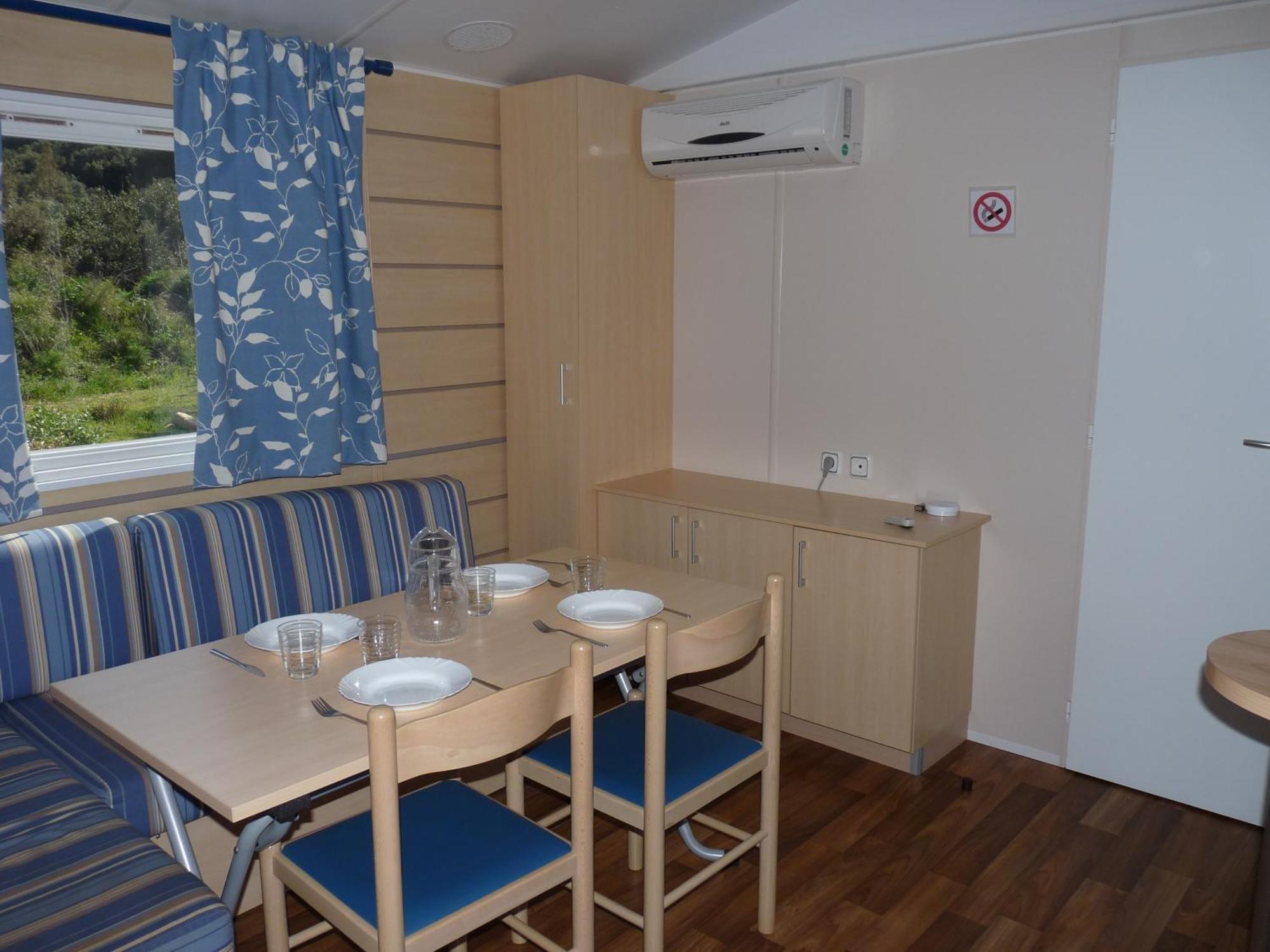 Camping Mobile Home U Sole Marinu Patrimonio Room photo