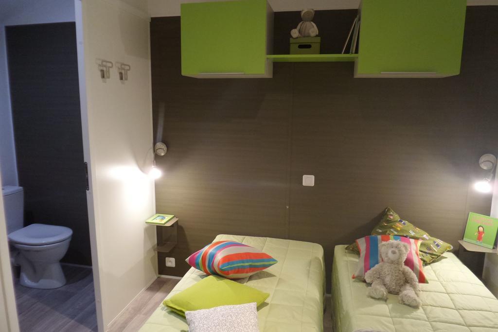 Camping Mobile Home U Sole Marinu Patrimonio Room photo
